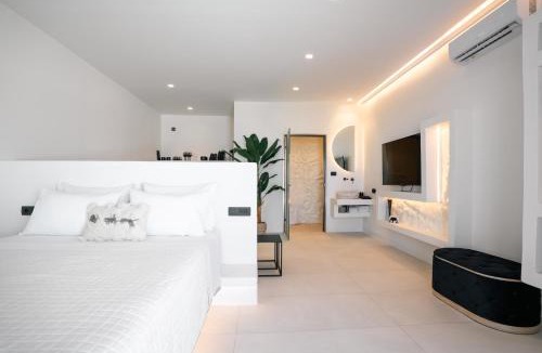Vourvoulos Apartment | Lackos Luxury Suites