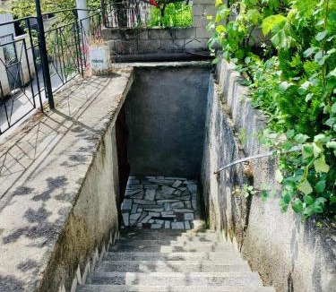 Pogradec House | Lake Ohrid Guesthouse "Villa Valentina"