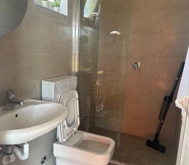 Shkoder County Bed & Breakfast | Lakes room