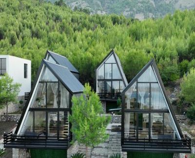 Shkoder Villa | Lakeside Villas & Jacuzzi Suites