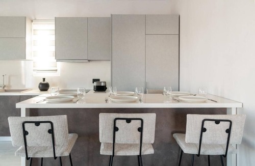 Glastros Bed & Breakfast | Le Ciel Suites & Villas