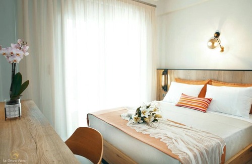 Gerakini Apartment | Le Grand Rêve Deluxe Family Apartment 3