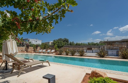 Kounoupidiana Villa | Le Mont Blanc for large groups, sleeps 13