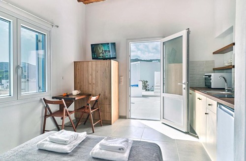 Lefkes Apartment | Lefkes Starlight Studio