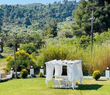 Kriopigi House | Lefki villa