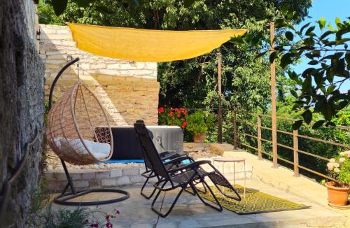 Gjirokaster House | Lemon Garden