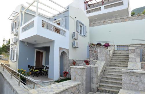 Perigiali Villa | Lemon Tree