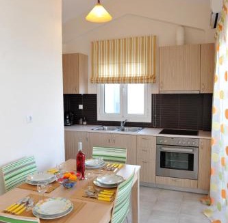 Perigiali Villa | Lemon Tree