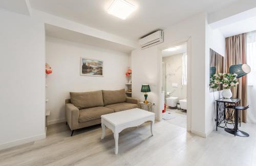 Blloku Apartment | Leo's Garden View Apartment
