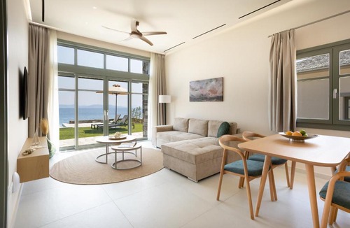 Kato Gatzea Hotel | LEOLIA Nautical Resort Kala Nera - Handwritten Collection