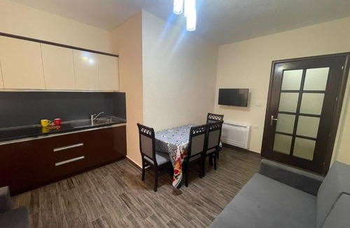 Pogradec House | Leones Villa