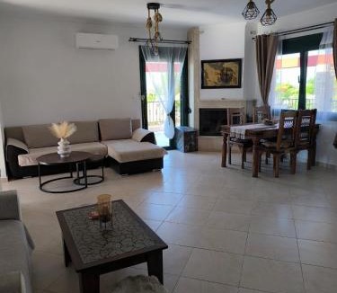 Thermaikos Villa | LEONtsini Villa country House