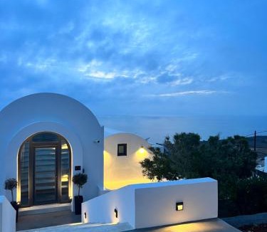 Imerovigli Apartment | LF Suites & Villas