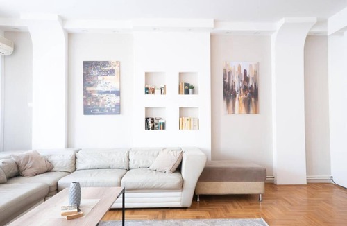 Matiçan Apartment | LINA - PRN, Aktashi Home