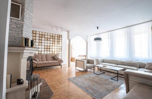 Matiçan Apartment | LINA - PRN, Aktashi Home