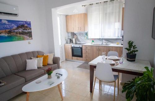 Petaloudes Apartment | LiRa 2