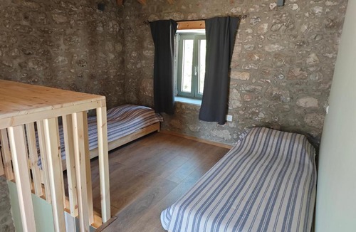 Varos House | Lithos Heritage