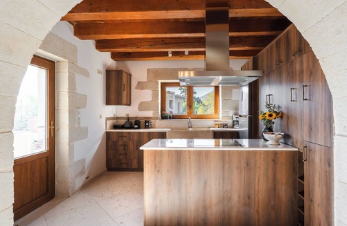 Georgioupolis Villa | Lithus Retreat with Jacuzzi & 360° Views