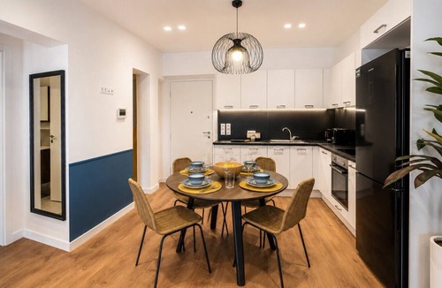 Kerameikos Apartment | LIV - Upscale Athenian Apartment 4B