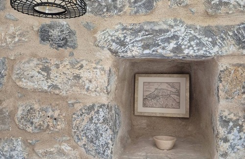 Omales Apartment | Live the fullest of the Mani experience in this historic tower studio