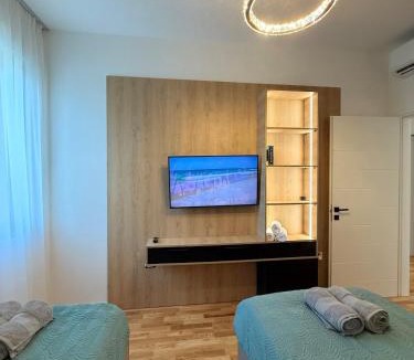 Golem Villa | London Pool Luxury Villa
