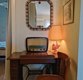 Sparta Apartment | Los Laureles Relaxing Vintage Home