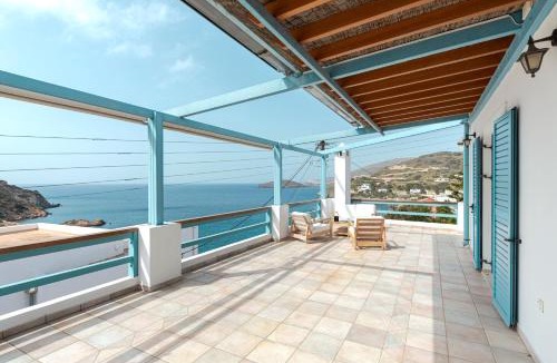 Kini Apartment | Lotos House - Unique Seaview Apartment
