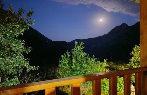 Kukes County House | Lulebore Guesthouse