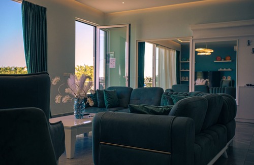 Maminas Hotel | Lumeris lakeview Suites and SPA
