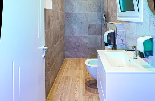 Maminas Hotel | Lumeris lakeview Suites and SPA
