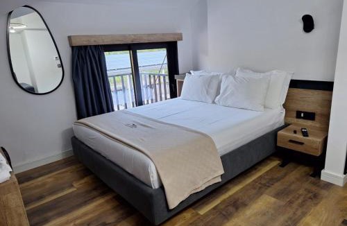 Jala Hotel | Lumi i Bardhe Hotel & Restaurant