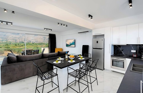 Asprouliani House | Luminosa Luxus-Villa by Interhome