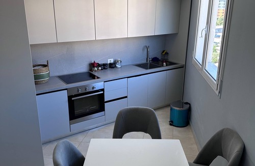 Vlore Apartment | Lungo Mare Apartment +free Parking