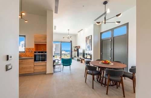 Kato Galatas Villa | Lusol Seafront Villa I-Free* Heated pool, 100m Sea