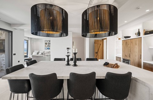Koutouloufari Villa | Luxurious 7-Bedroom villa Belle Marianna