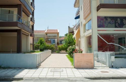 Neoi Epivates Apartment | Luxurious apartment, less than 60 m from the sea!