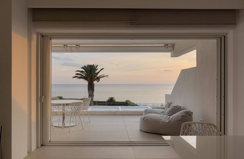 Kropia Villa | Luxurious Beachfront Villa Maira