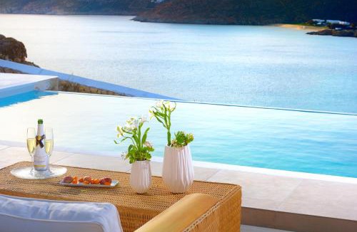 Elia Villa | Luxurious Villa Ostria