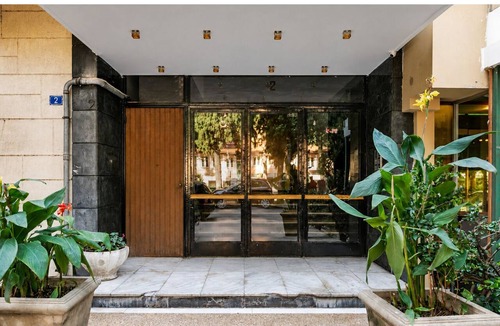 Neos Kosmos Apartment | Luxury 4-bed Myrto apartment near Onassis Stegi - sleeps 10, 4.5 baths