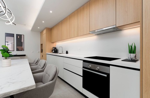 Agia Paraskevi Apartment | Luxury 4Bedrooms Stay in North Athens