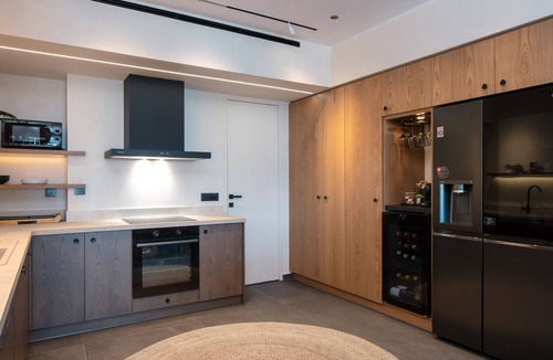 Rethymno Villa | Luxury Beachside Living, a Step Away from Beach!