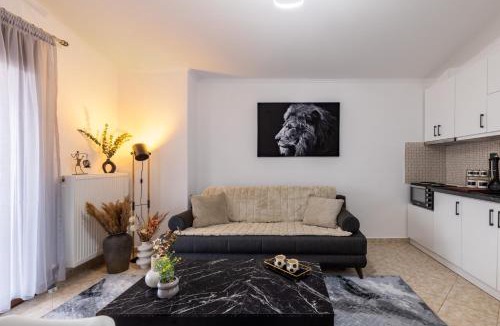 Xanthi Apartment | Luxury Central Apartment 2