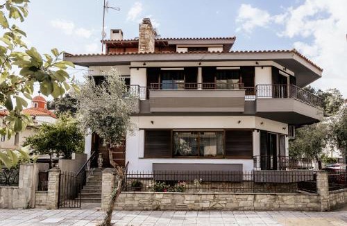Serres Villa | LUXURY GRAND HOME SERREs - 4BR