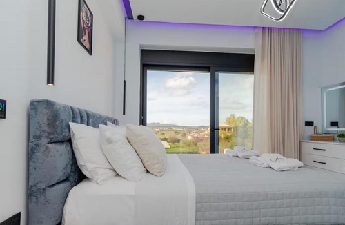 Sitia House | Luxury Home