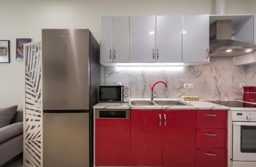Nea Chora Apartment | Luxury Pearl, steps to the beach