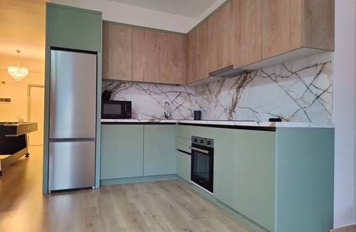 Durres Apartment | Luxury Penthouse w/Jacuzzi, Sea View, Billiards – Eagle’s Nest Vollga