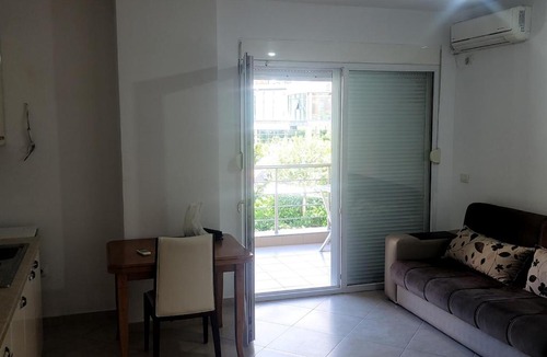 Shengjin Apartment | Luxury Rafaelo Resort5 Seafront & Pool View