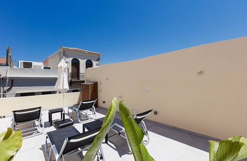 Old Town Rethymnon Apartment | Luxury Secret Oasis in Old City, Rethymno-2bedroom apt w/sauna and roof terrace