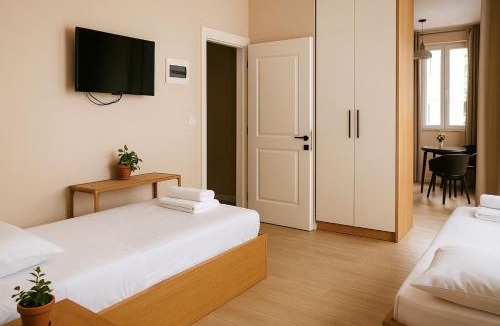 Sarande House | Luxury Studios - Steps from the Beach