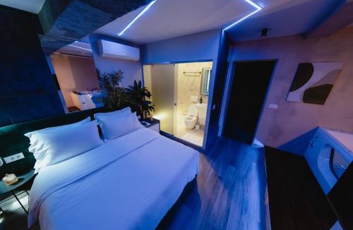 Blloku Hotel | Luxury Suite by The Bubbles Jacuzzi Rooms